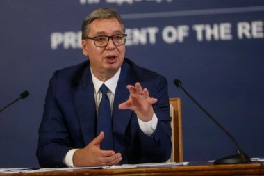 REČI KOJE ĆE DOBRO DA UPAMTE! Predsednik postavio blokaderske medije na mesto: "Lagali ste o kriminalnim dosijeima ljudi, a zaboravljali ste dosijee ljudi sa blokaderske liste! (VIDEO)
