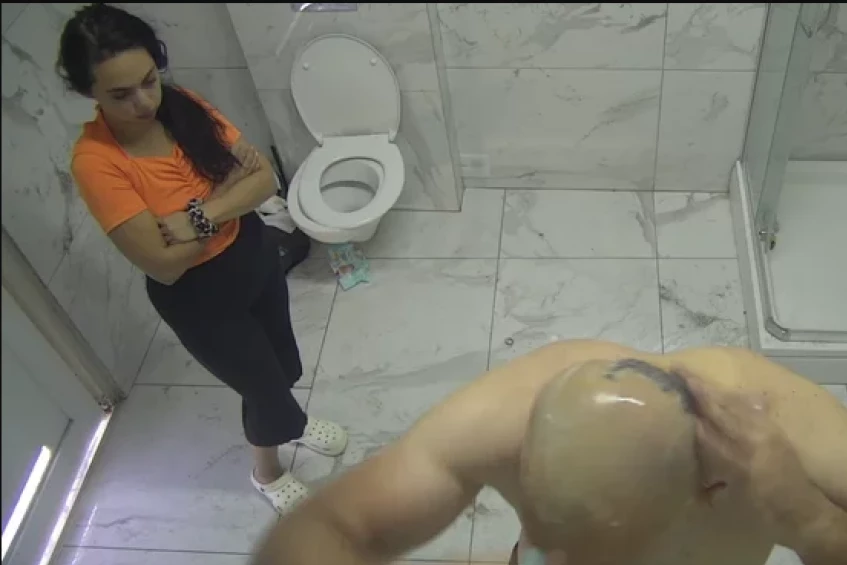 RADO, RADI NEŠTO! Stojin sin doživeo nervni slom zbog devojke mlađe od njegove ćerke, izbio HAOS: Okupala sam se, šta hoćeš?