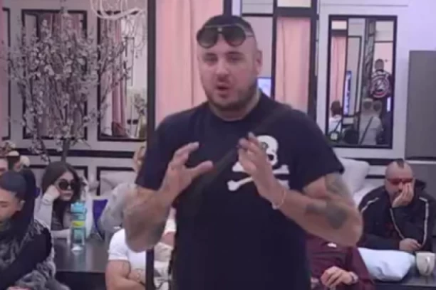 MOMENTALNI PREKID EMISIJE! Filip Car napravio HAOS zbog Sukija i Anđele Đuričić, OBELODANIO sve o POZIVU sa BIZNISMENOM iz senke!