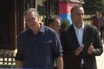 VUČIĆ U VELIKOJ PLANI! Predsednik Srbije obilazi etno-selo "Moravski konaci", meštani ga srdačno dočekali!