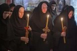 ISKUŠENICE BRANKA, TAMARA I ELENA DOBILE MONAŠKA IMENA PARASKEVA, JAKOVA I JEFIMIJA: Sestrinstvo manastira u Brskutu dobilo nove monahinje! (FOTO)