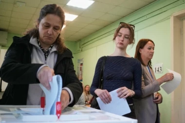 U OVOM DELU ZEMLJE VEĆ ZATVORENA BIRAČKA MESTA! Poslednji dan glasanja za rusku Državnu dumu!