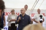 SRBIJA NE SME DA ĆUTI, BLOKADERI SU PREŠLI SVAKU GRANICU NORMALNOSTI! Vučević oštro osudio nasilje u Kuli i poslao poruka svim ženama i porodicama