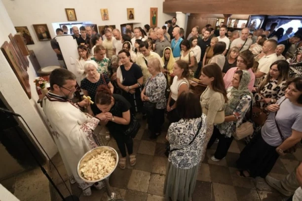 “KAD MISLIŠ DA BAŠ VIŠE NIŠTA NE MOŽEŠ, E DA VIDIŠ ŠTA SVE MOŽEŠ!”: Otac Gojko Perović tumači jevanđelsku priču o talantima