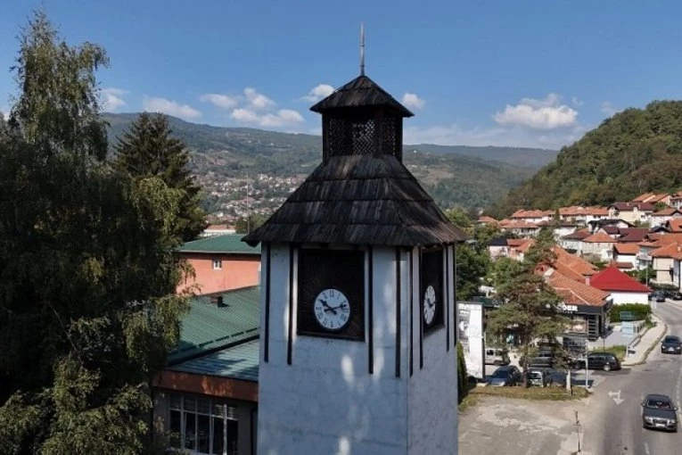 PLATIO 445 EVRA ZA DVE NOĆI, A APARTMANA NEMA! Frane doživeo neprijatno iznenađenje u Prijepolju: Evo svih detalja