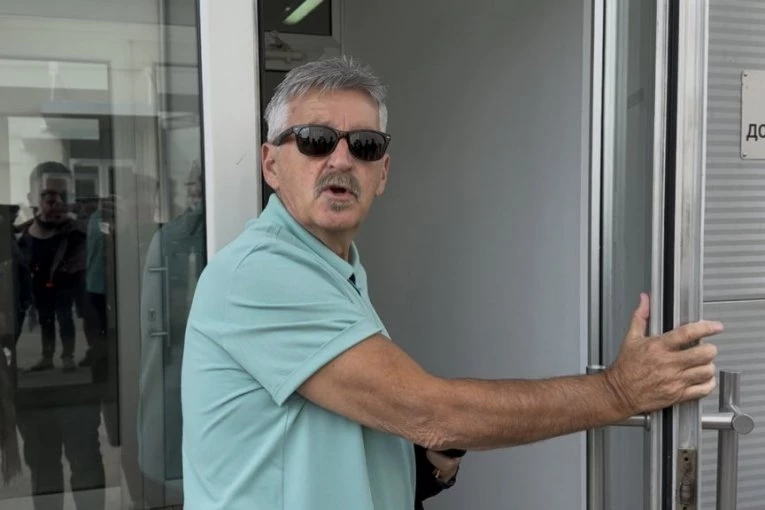 PUN KO BROD! ŽELJKO MITROVIĆ ODREŠIO KESU! Isplivale informacije o honoraru Dragana Stojkovića Bosanca!