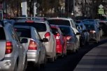 HAOS NA AUTO-PUTU KA SURČINU! Kolona duga nekoliko kilometara, a evo i zbog čega!