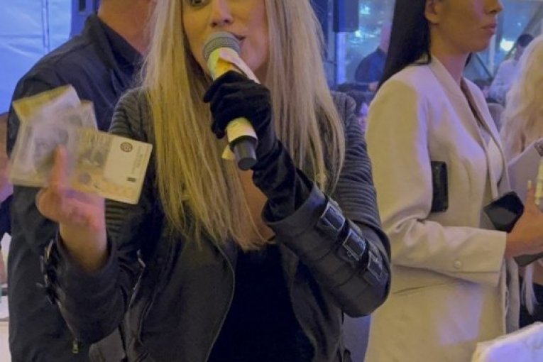 Rada Manojlović, pevačica