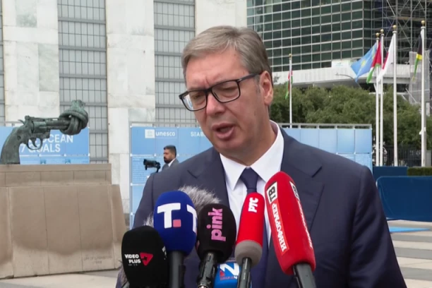 PREDSEDNIK VUČIĆ SE OBRAĆA IZ NJUJORKA