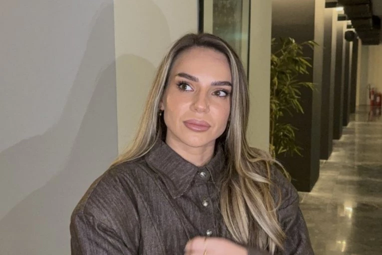 TEA TAIROVIĆ MI SE IZVINILA: Ivana Paković progovorila o pevačici koja je htela da joj UNIŠTI BRAK! (VIDEO)