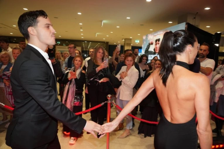 SRBIJA NE PRESTAJE DA BRUJI O JELISAVETI ORAŠANIN I PAVLU MENSURU: Komentar njihovog kolege sve ŠOKIRAO!