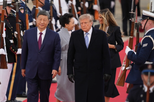 SI ĐINPING SLETEO U AMERIKU! Dočekao ga lično Donald Tramp!