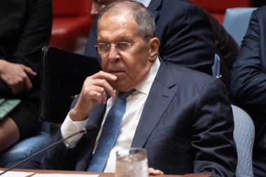 "NEMA PAUZE U VOJNOJ OPERACIJI DA BISMO ZAPOČELI PREGOVORE!" Lavrov ZAGRMEO u UN pa poručio: Moskva spremna za dogovor, ali pod jednim uslovom! (FOTO)