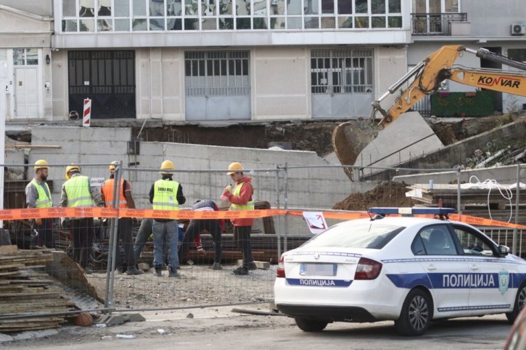 Jutro nakon obrušavanja u Vojvode Vlahovića