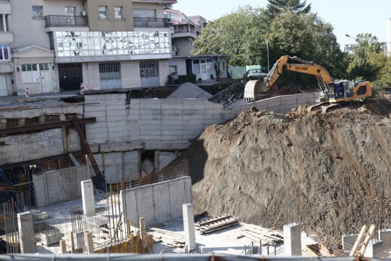 Jutro nakon obrušavanja u Vojvode Vlahovića