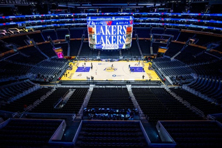 NBA liga u suzama: Preminula legenda Los Anđeles Lejkersa! (FOTO)
