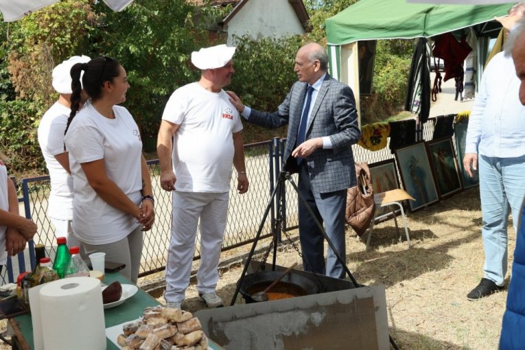 Miholjski susreti sela opštine Ražanj