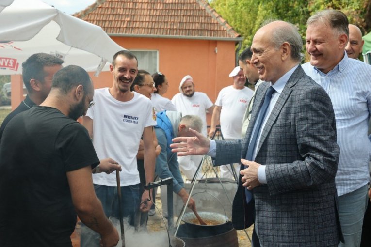 Miholjski susreti sela opštine Ražanj