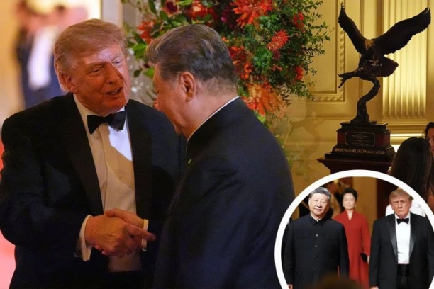 TRAMP POKLONIO SIJU BELOGLAVOG ORLA! Velike teme i neobični detalji obeležili svečanu večeru američkog i kineskog lidera!