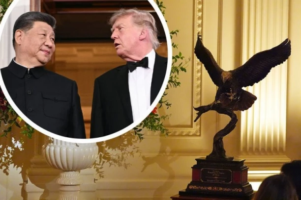 TRAMP SIJU POKLONIO MOĆNOG ORLA! Evo šta predstavlja poklon koji je američki predsednik uručio kineskom lideru na svečanoj večeri (FOTO)