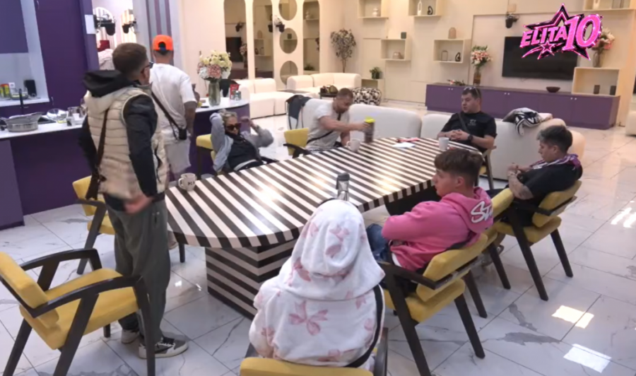 OVA UČESNICA "ELITE 10" HITNO NAPUŠTA BELU KUĆU: Saopštena konačna odluka, voditeljka će sve preneti ukućanima!
