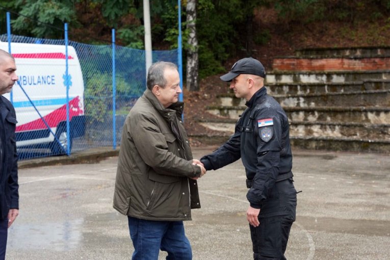 Dačić u Nastavnom centru „Mitrovo Polje“ na Goču