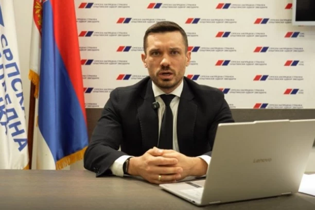 Ognjenović reagovao nakon usvajanja programa "studentske liste": „Penzioneri zaslužuju da znaju istinu“ (VIDEO)