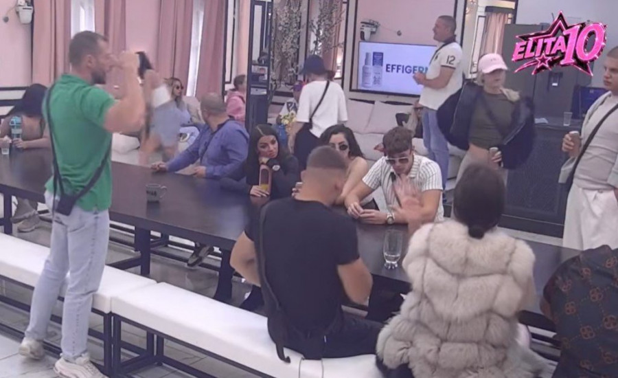 OBEZBEĐENJE OPKOLILO BELU KUĆU! Evo šta se dešavalo u Beloj kući TOKOM REKLAMNOG BLOKA - LOM! (GALERIJA)