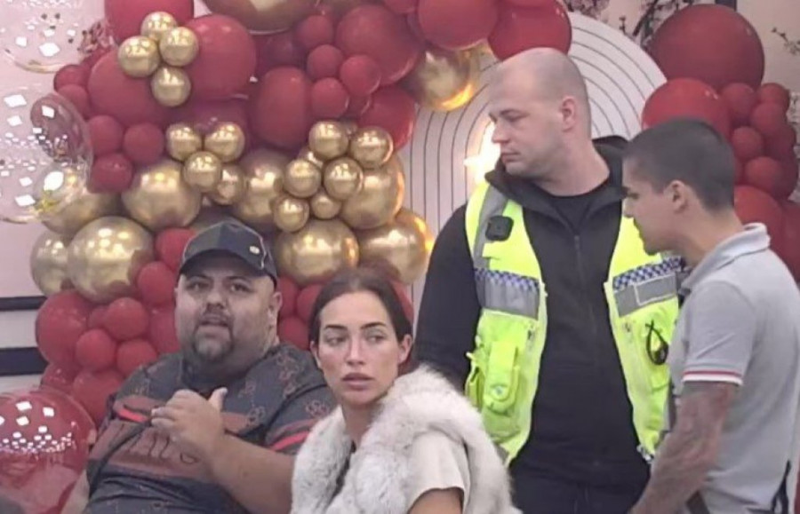 OBEZBEĐENJE OPKOLILO BELU KUĆU! Evo šta se dešavalo u Beloj kući TOKOM REKLAMNOG BLOKA - LOM! (GALERIJA)