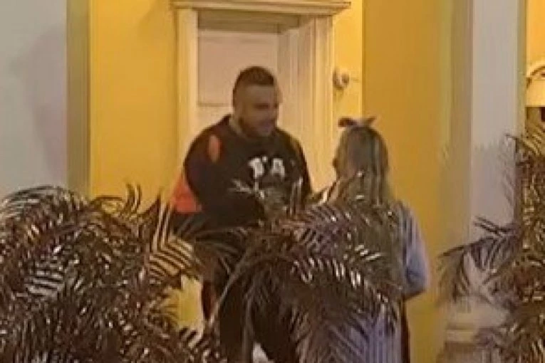 CAR I ANELI OZVANIČILI SVE PRED KAMERAMA! Fanovi trljaju oči u neverici, EVO ŠTA JE U IZOLACIJI ČEKA!