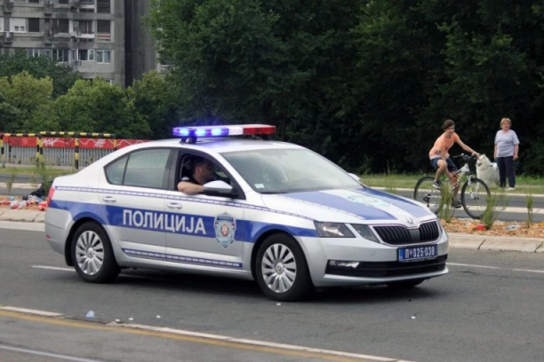 MUP UPUTIO HITAN APEL POVODOM POŽARA U BLIZINI AUTO-PUTEVA: Policija će pojačati aktivnost na ovim deonicama