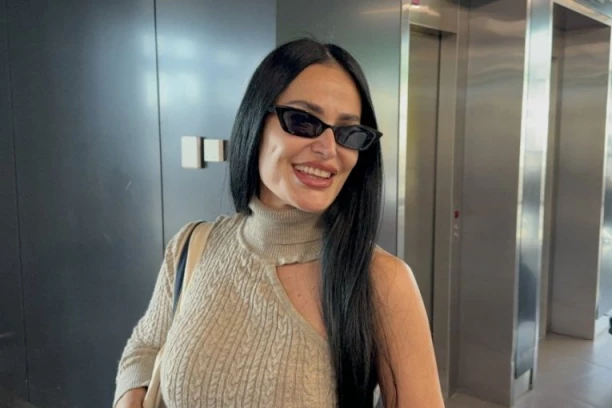 INDI ZADRHTALA CELA KADA JE UGLEDALA SLOBU RADANOVIĆA: Pevačica ga prati u stopu - Kako će reagovati Jelena kada vidi OVAJ snimak?! (VIDEO)