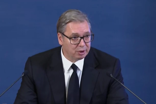 VUČIĆ PODNOSI OSTAVKU! Poslednje put se obraća sa mesta predsednika Srbije