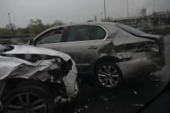 PREVRNUO SE AUTOMOBIL NA PUTU, DVE DEVOJČICE TEŠKO POVREĐENE! Vozač sleteo s kolovoza, stravičan prizor na licu mesta