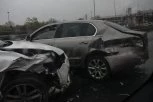 PREVRNUO SE AUTOMOBIL NA PUTU, DVE DEVOJČICE TEŠKO POVREĐENE! Vozač sleteo s kolovoza, stravičan prizor na licu mesta