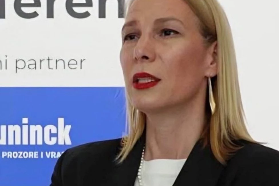 JOŠ JEDAN KADAR LIJEPE NJIHOVE NA BLOKADERSKOJ LISTI Ko je Ksenija Đorđević, 224. kandidat Blokaderske liste!
