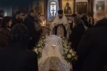 ŠTA PRVO URADITI KADA SE NEKO UPOKOJI KOD KUĆE, A ŠTA AKO UMRE U BOLNICI: Evo koji redosled pravoslavna vera nalaže posle smrti