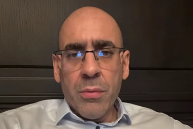 "LJUDI, KLONITE SE BLOKADERA!" OGLASIO SE ĐUKANOVIĆ NA INSTAGRAMU: Gube izbore, jedino što im je ostalo je da vređaju (VIDEO)