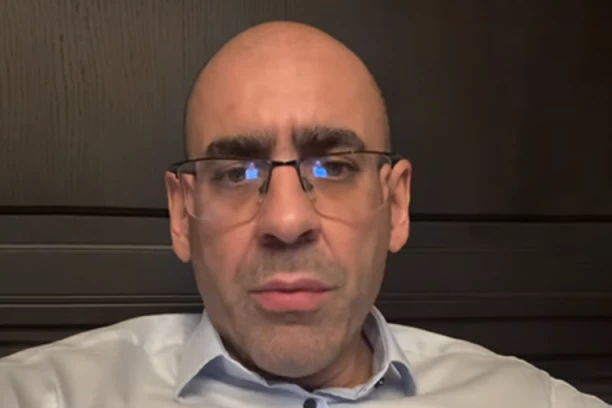 "LJUDI, KLONITE SE BLOKADERA!" OGLASIO SE ĐUKANOVIĆ NA INSTAGRAMU: Gube izbore, jedino što im je ostalo je da vređaju (VIDEO)