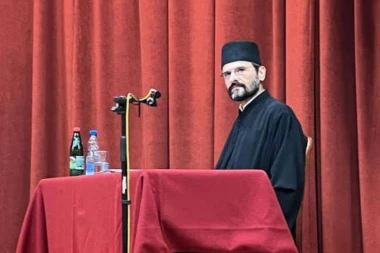 ŠTA NAM BOL GOVORI O ČOVEKU: Sveštenik Dragan Popović kroz Dobrotoljublje potražio odgovore svetih otaca i odbranio doktorsku disertaciju