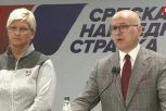 NASILNIK NIKOLIĆ KRVNIČKI NAPAO AKTIVISTKINJU SNS LJILJANU I NIKOM NIŠTA! Vučević šokiran sramnim potezom sudije iz Novog Sada: Ova SRAMOTA ne može da se zaboravi! (VIDEO)