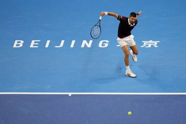 Novak Đoković nastavlja put ka trofeju: Ko prenosi meč protiv domaćeg tenisera, pogledajte ovde!