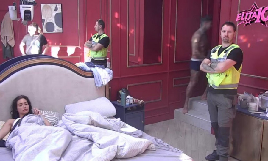 PODIVLJALA ANELI ULETELA U HOTEL KOD LAURE I ĐUKIĆA! Obezbeđenje ima PUNE ŠAKE POSLA, voditelji istrčali na teren! (GALERIJA)