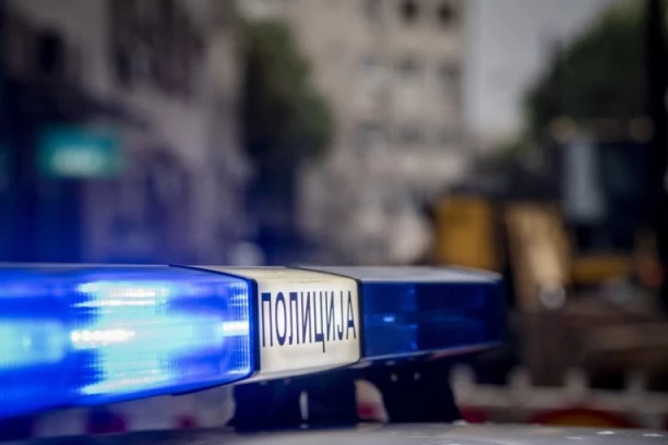 UŽASNI DETALJI IZ KUĆE STRAVE! Sin raskomadao majku u Novom Bečeju, pa krenuo da nahrani psa