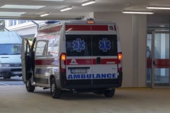 IZBODEN TURČIN ISPRED KAFIĆA NA SAVSKOM VENCU! Više ubodnih rana - hitno prevezen u bolnicu!