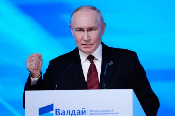 PUTIN: Posle NATO operacije u Jugoslaviji u svetu počeo razgovor sa pozicije sile