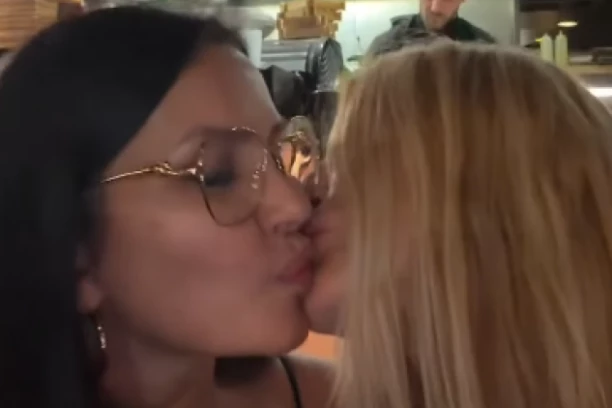 VERICA RAKOČEVIĆ SE LJUBI SA ĆERKOM ELENOM! Snimak srušio internet - deli se munjevitom brzinom!