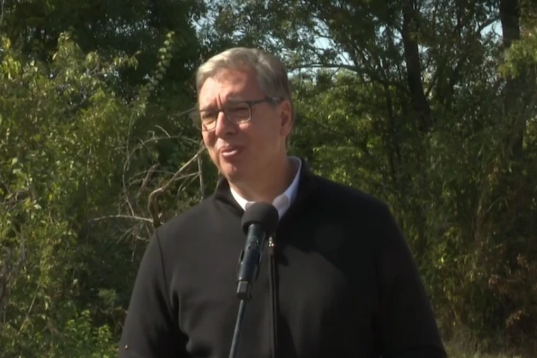 VUČIĆ U KRUŠARU: Mnogo je lep ovaj kraj, divim se snalažljivosti našeg naroda!