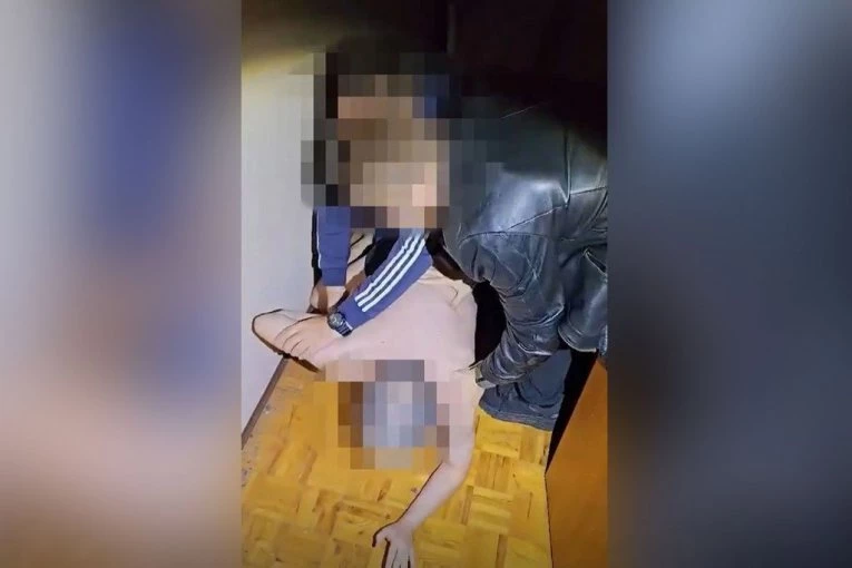 HAPŠENJE PEDOFILA ŠIROM SRBIJE! Policija upala u četiri grada i privela osumnjičene za GNUSNA DELA: Jedan se ČAK DOPISIVAO SA DETETOM! (VIDEO)