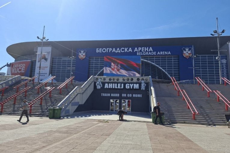 Atmosfera ispred Arene